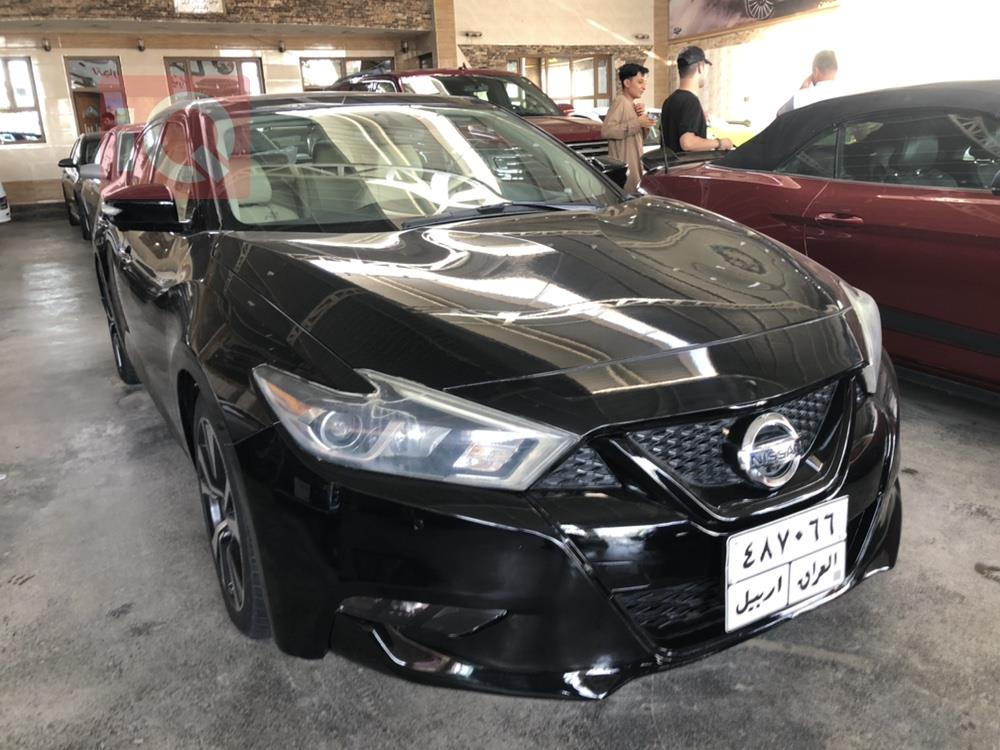 Nissan Maxima